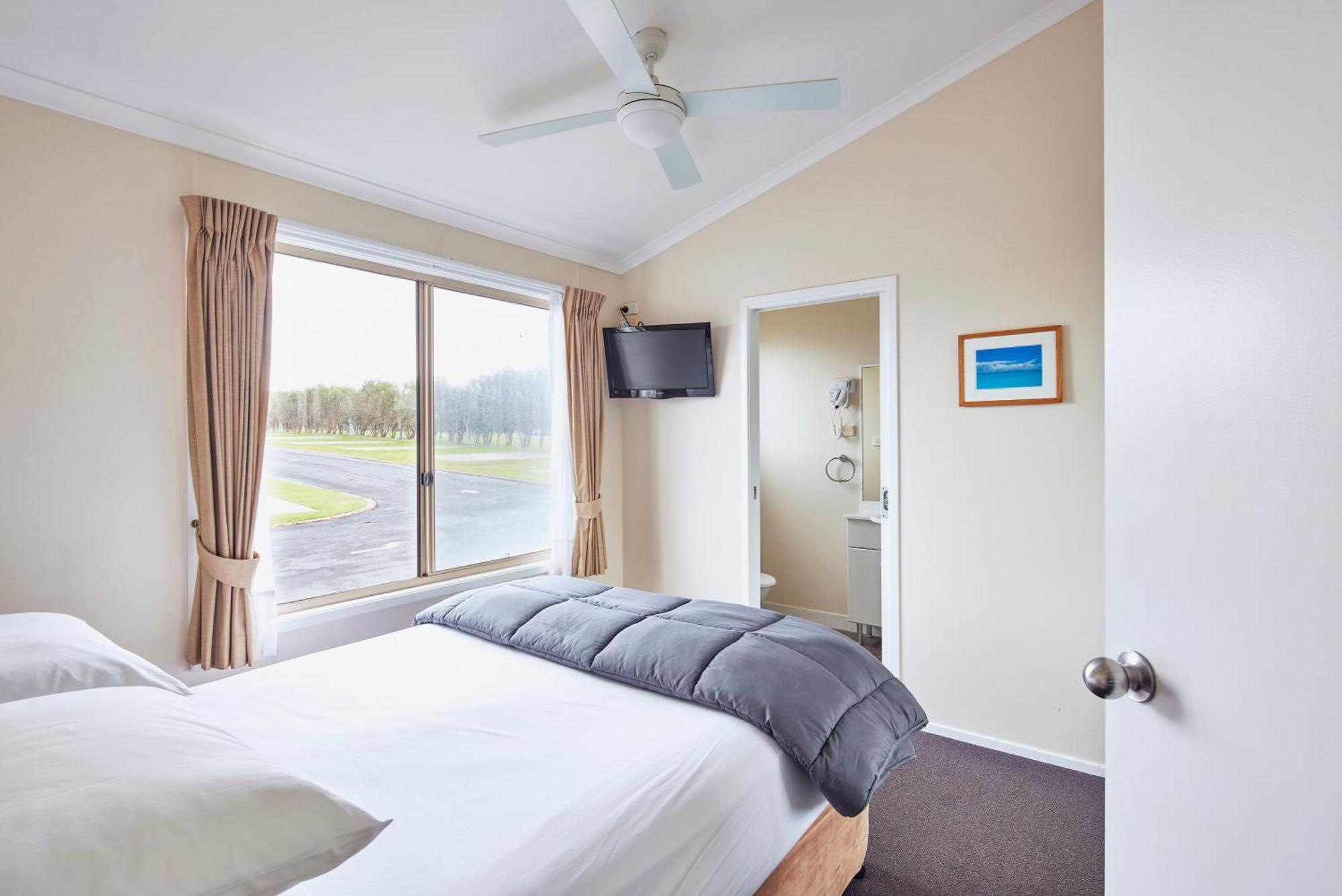 Nrma Merimbula Beach Holiday Resort Exterior photo